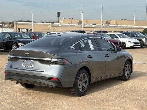 Gun 2027 Nissan Sentra S