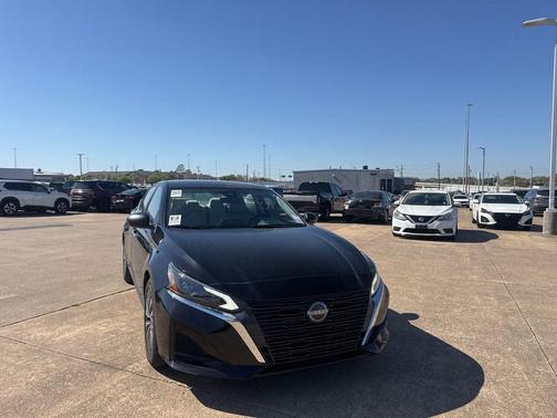 Super Black 2024 Nissan Altima 2.5 SV