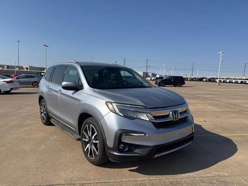 2020 Honda Pilot Touring 8-Passenger