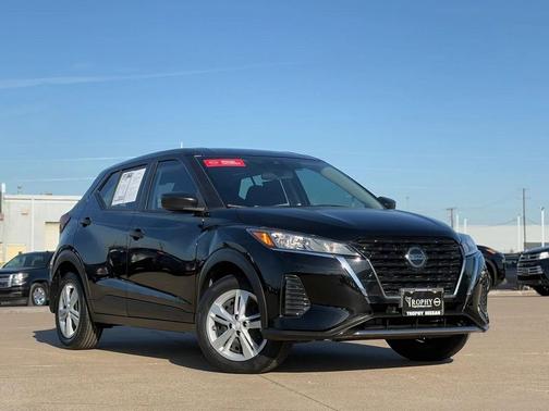 2021 Nissan Kicks S