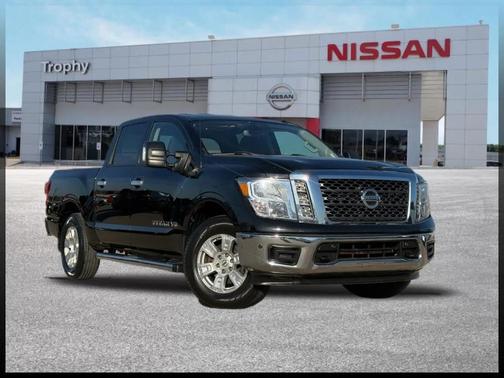 2018 Nissan Titan SV