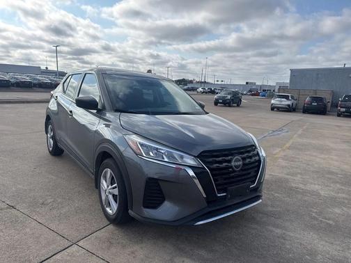 2024 Nissan Kicks S