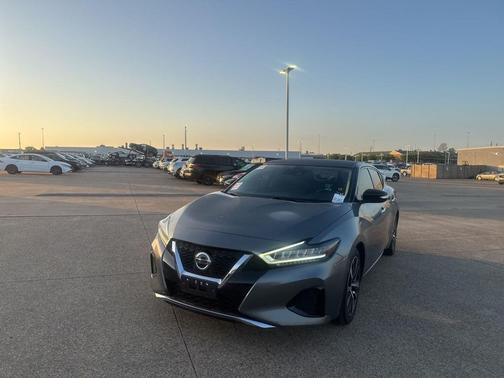 Gun Metallic 2021 Nissan Maxima 3.5 SV