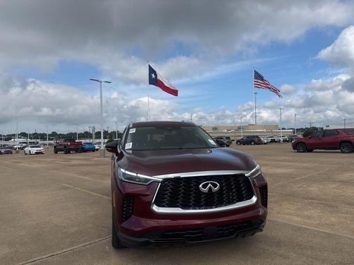 Deep Bordeaux 2023 INFINITI QX60 Luxe