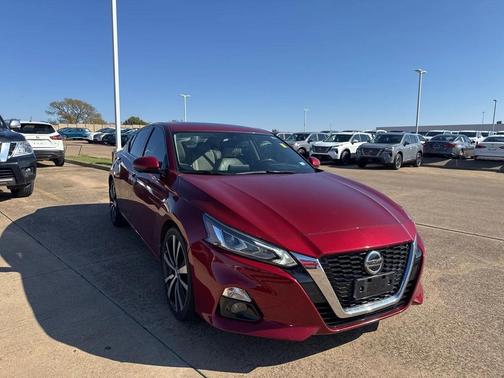 2020 Nissan Altima Platinum FWD