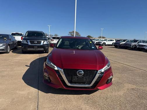 2020 Nissan Altima Platinum FWD