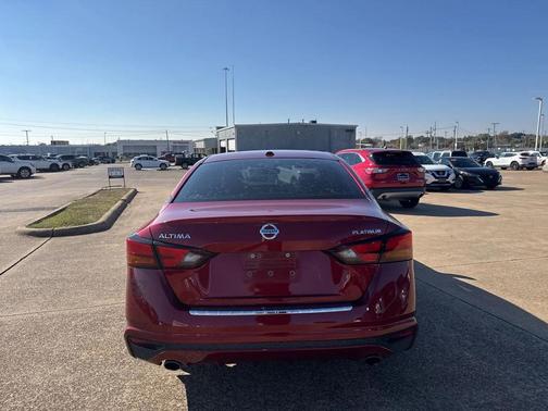 2020 Nissan Altima Platinum FWD