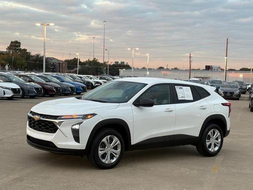 2024 Chevrolet Trax LS