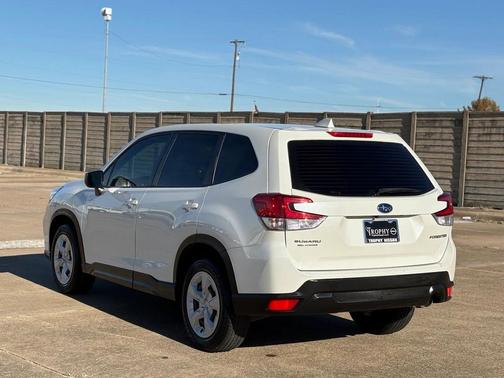 2021 Subaru Forester Base