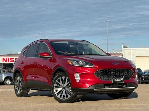 2020 Ford Escape Titanium