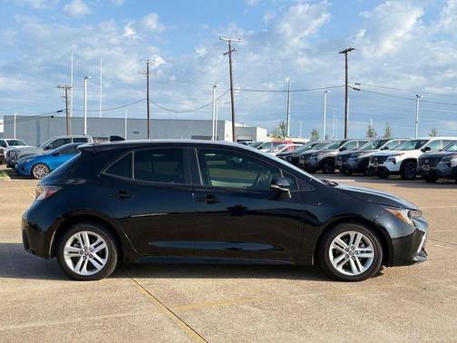 Midnight Black Metallic 2020 Toyota Corolla SE
