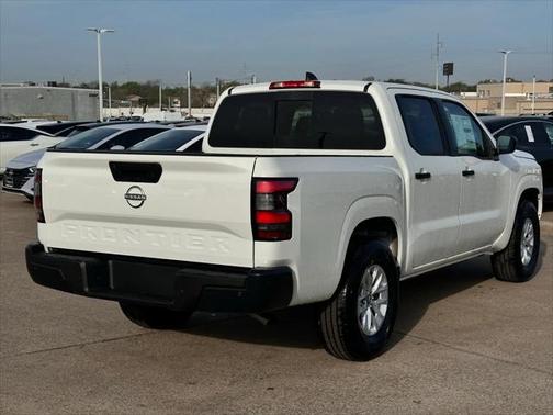 2025 Nissan Frontier S