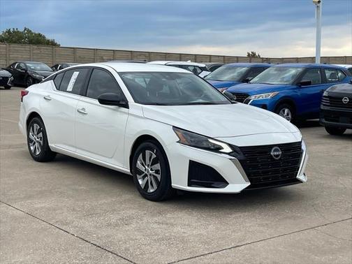 2025 Nissan Altima S FWD