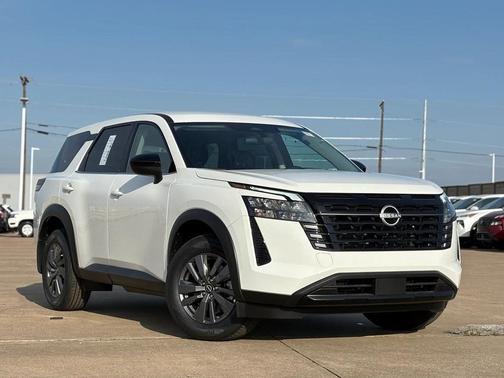 2026 Nissan Pathfinder S
