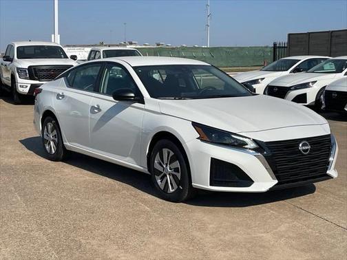 2025 Nissan Altima S FWD