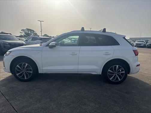 2023 Audi Q5 45 S line Premium Plus