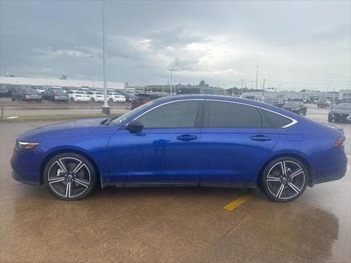 2023 Honda Accord Hybrid Base