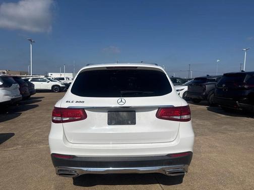 2019 Mercedes-Benz GLC 300 Base