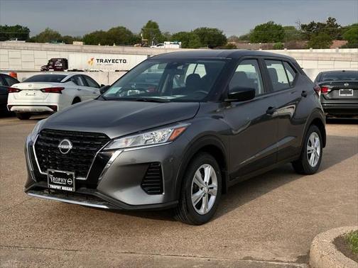 2025 Nissan Kicks S