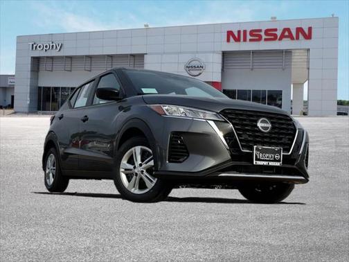 2025 Nissan Kicks S