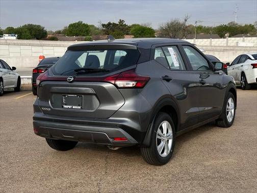 2025 Nissan Kicks S
