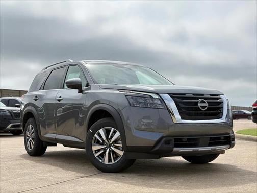 2025 Nissan Pathfinder SL FWD