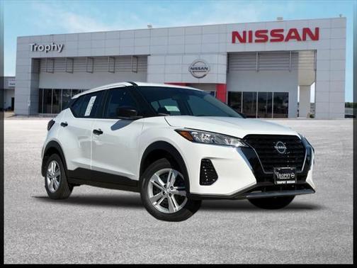 2025 Nissan Kicks S