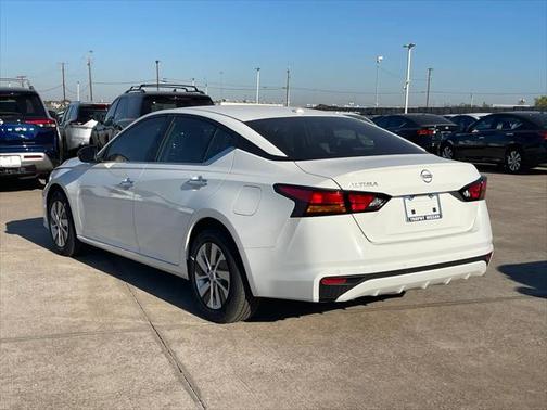 2025 Nissan Altima S FWD