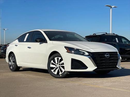 2025 Nissan Altima S FWD
