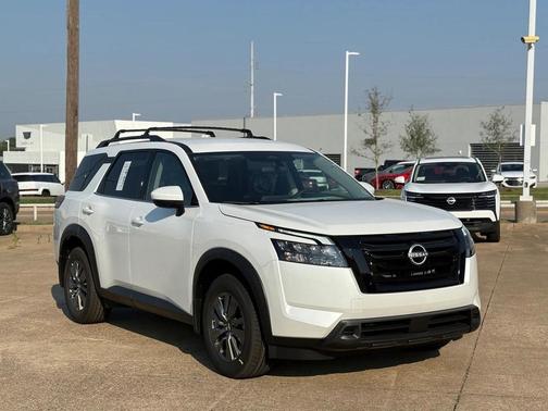 2025 Nissan Pathfinder SV FWD