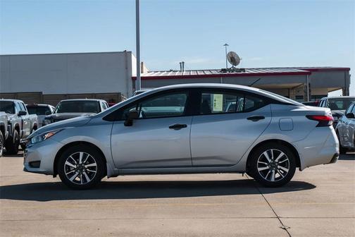 2024 Nissan Versa 1.6 S