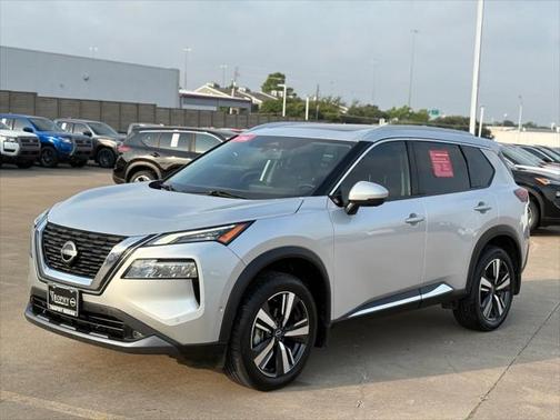 2022 Nissan Rogue SL