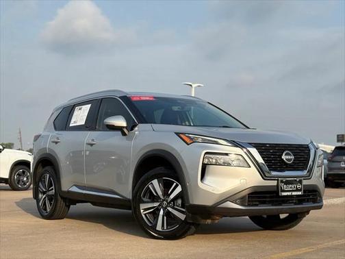 2022 Nissan Rogue SL