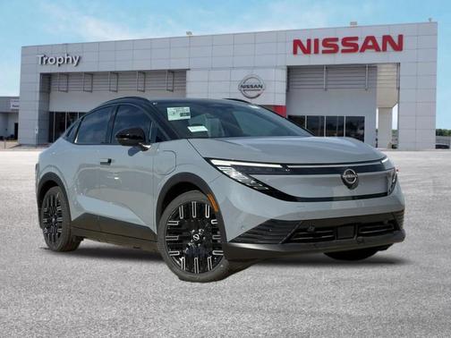 2026 Nissan Leaf PLATINUM+