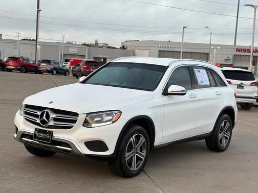 2019 Mercedes-Benz GLC 300 Base