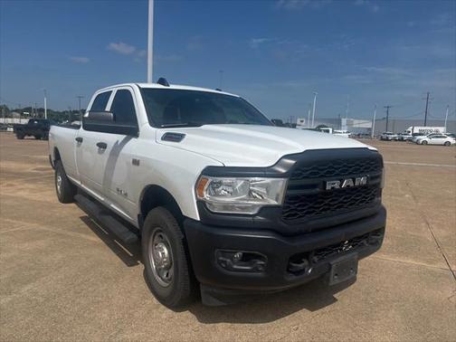 2022 RAM 2500 Tradesman Crew Cab 4x2 8' Box