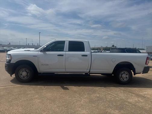 2022 RAM 2500 Tradesman Crew Cab 4x2 8' Box