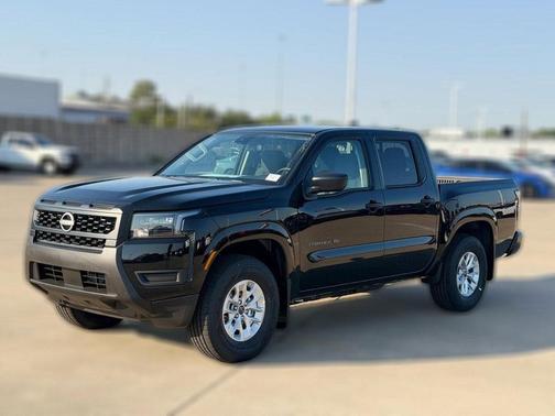 Super Black 2027 Nissan Frontier S