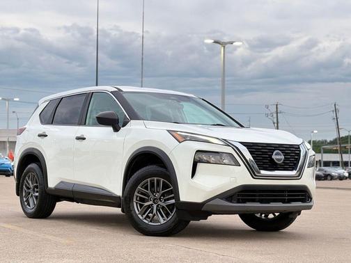 Glacier White 2023 Nissan Rogue S
