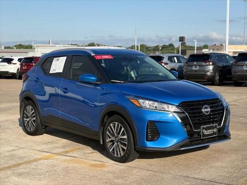 2022 Nissan Kicks SV