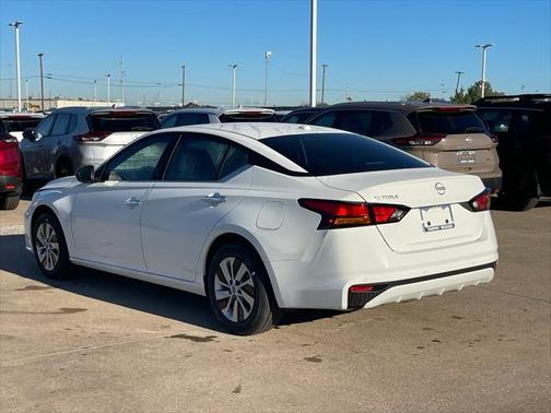 2025 Nissan Altima S FWD