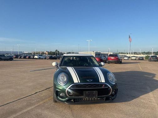 British Racing Green Metallic 2017 MINI Clubman Cooper S