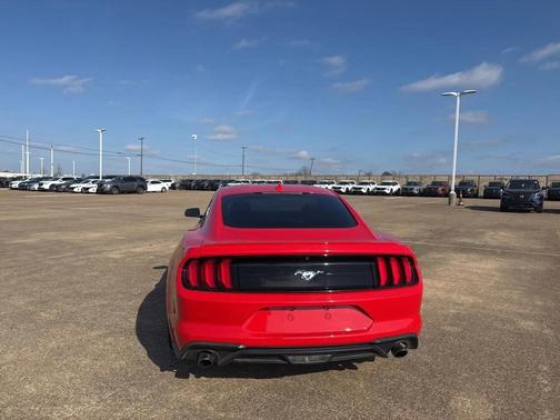 2022 Ford Mustang EcoBoost Premium