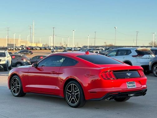 2022 Ford Mustang EcoBoost Premium