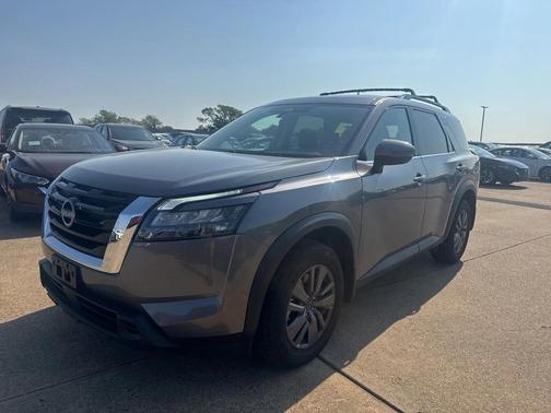 2025 Nissan Pathfinder SV FWD