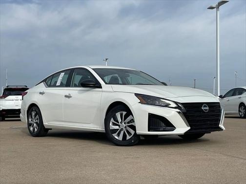 2025 Nissan Altima S FWD