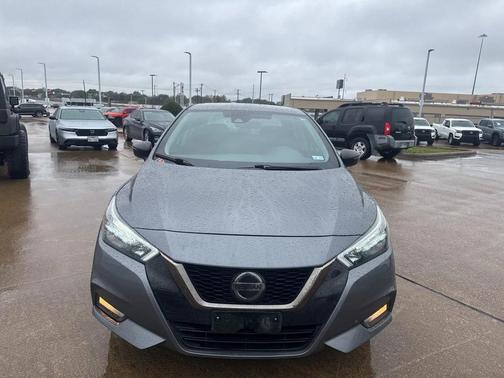 2020 Nissan Versa 1.6 S