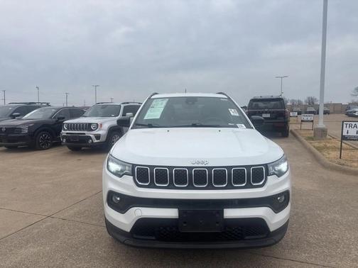 2023 Jeep Compass Latitude