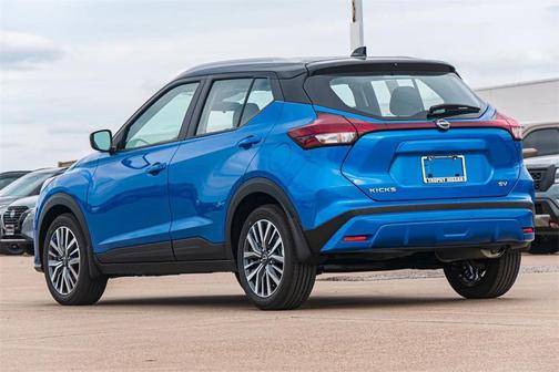 2024 Nissan Kicks SV