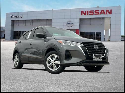 2025 Nissan Kicks S